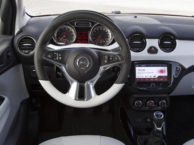 Opel Adam Rocks фото