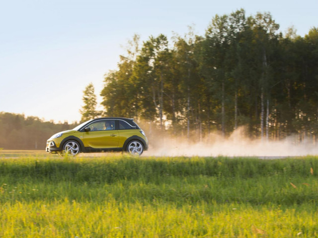 Opel Adam Rocks фото