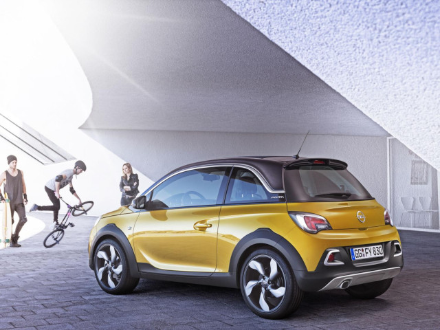 Opel Adam Rocks фото