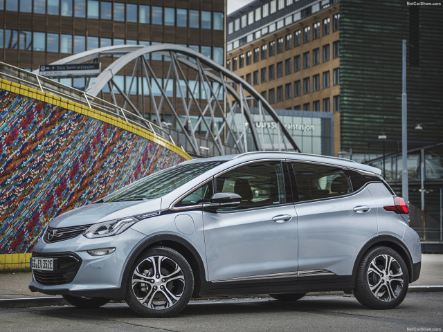 Opel Ampera фото