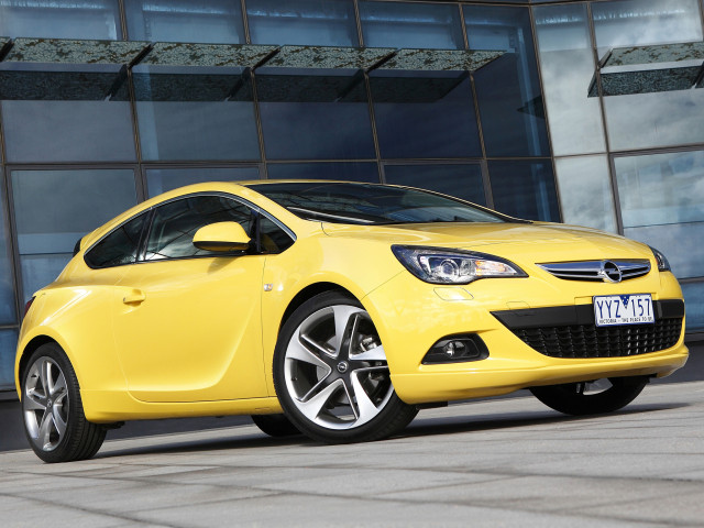 Opel Astra GTC фото