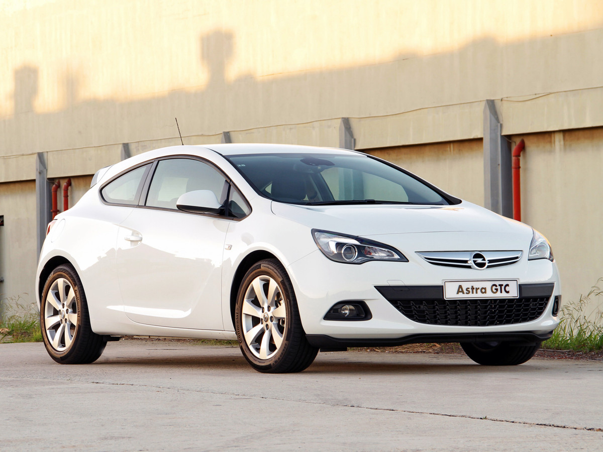 Opel Astra GTC фото 93709