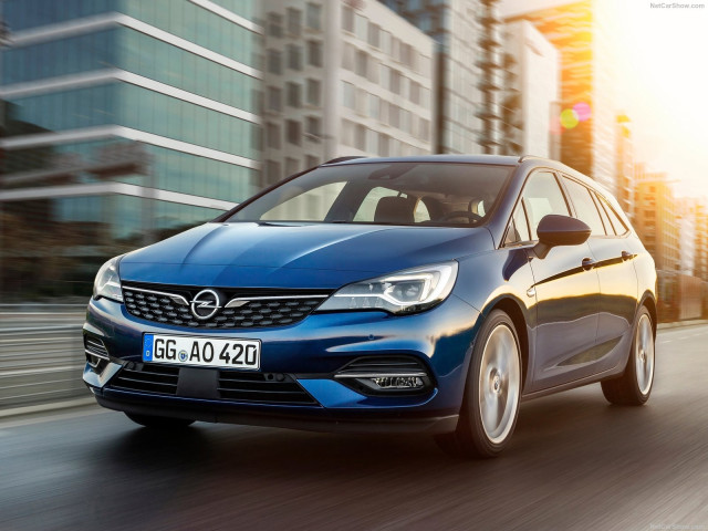 Opel Astra Sports Tourer фото