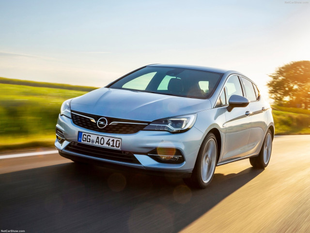 Opel Astra фото