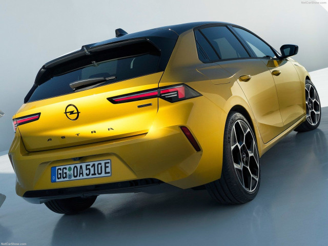 Opel Astra фото