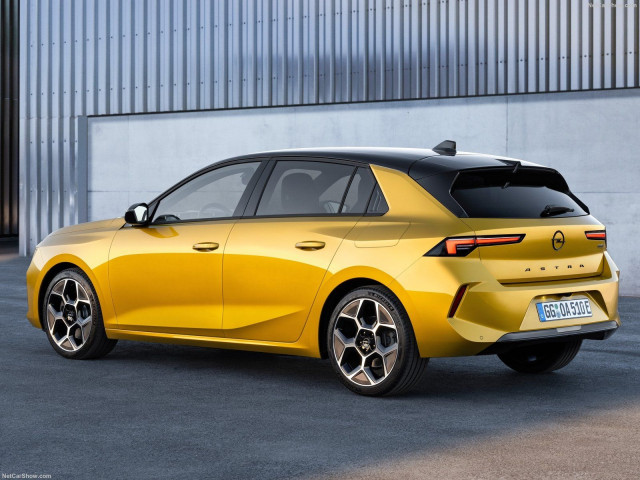 Opel Astra фото