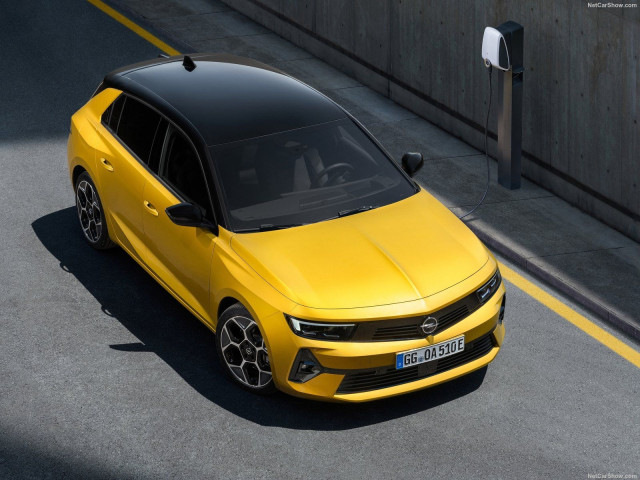 Opel Astra фото