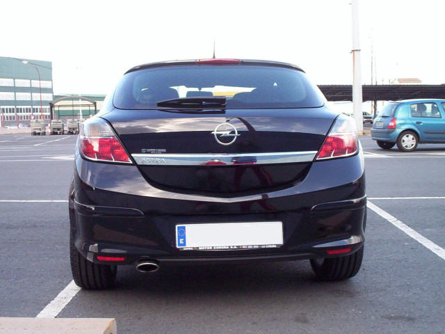 Opel Astra фото