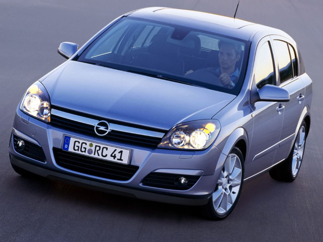 Opel Astra фото