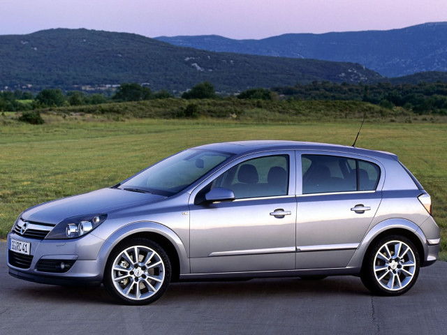 Opel Astra фото