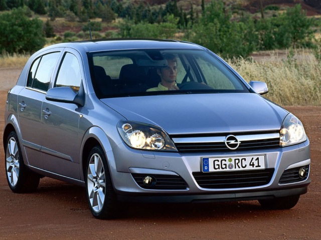 Opel Astra фото