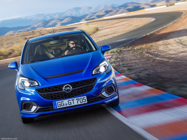 Opel Corsa OPC фото
