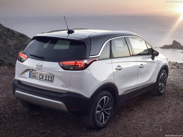 Opel Crossland X фото