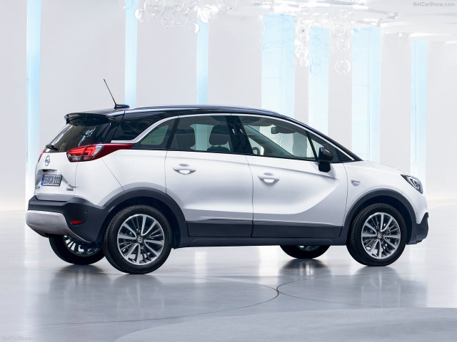 Opel Crossland X фото