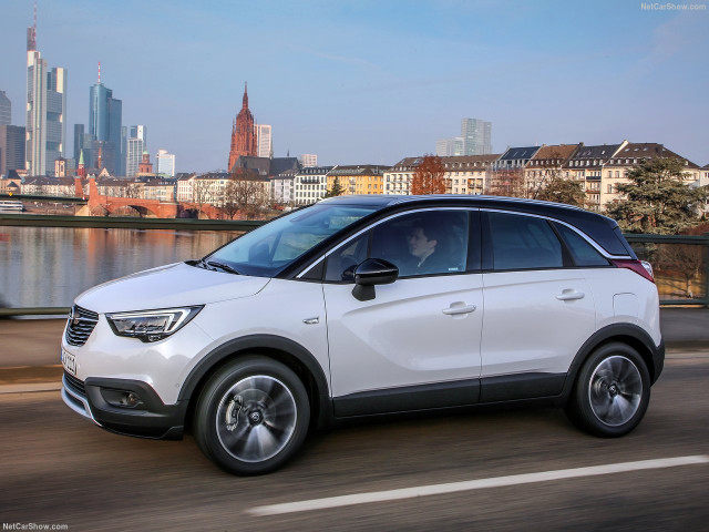 Opel Crossland X фото