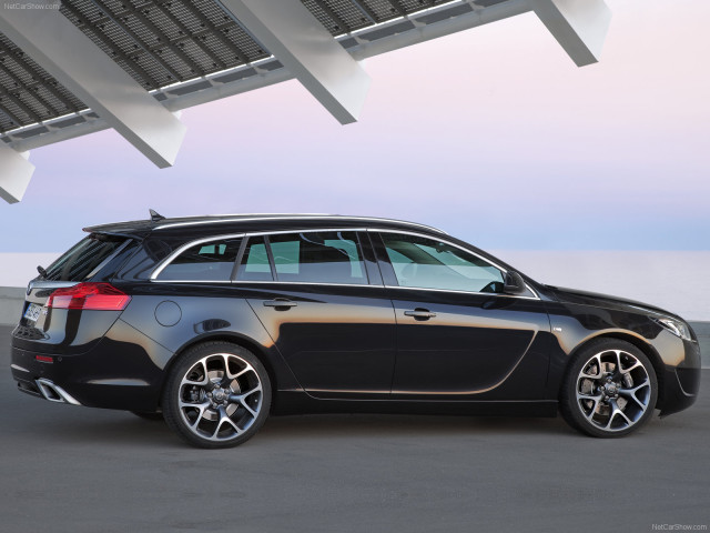 Opel Insignia OPC фото