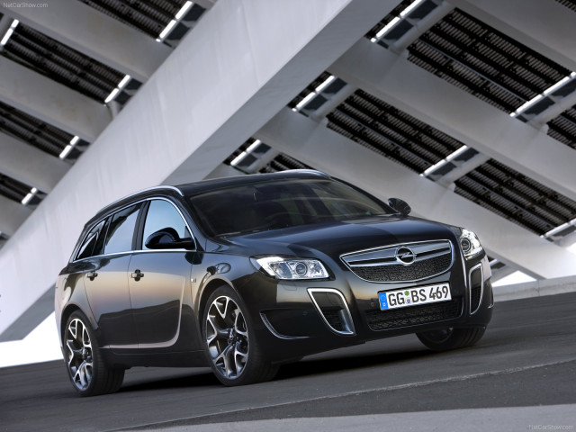 Opel Insignia OPC фото