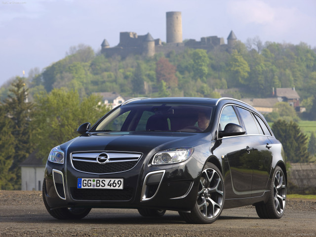 Opel Insignia OPC фото