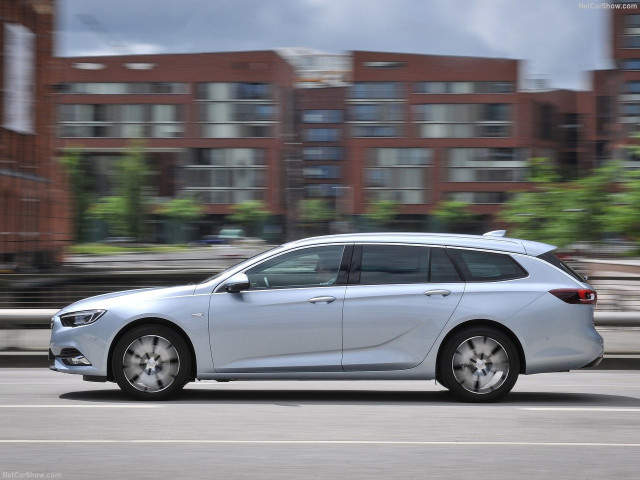 Opel Insignia Sports Tourer фото