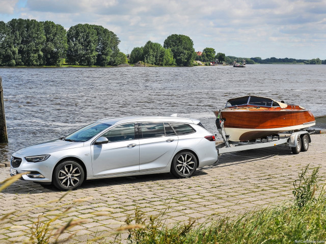 Opel Insignia Sports Tourer фото