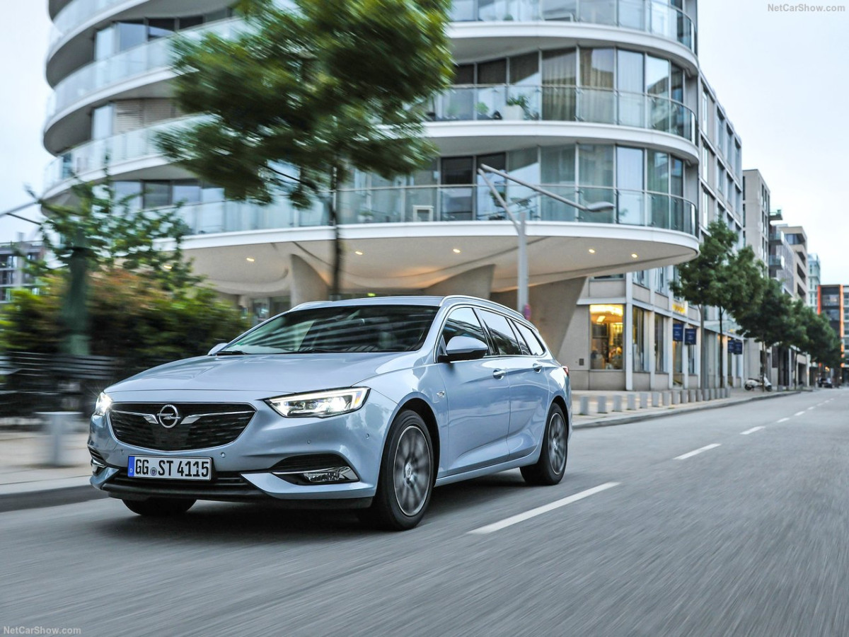 Opel Insignia Sports Tourer фото 185013