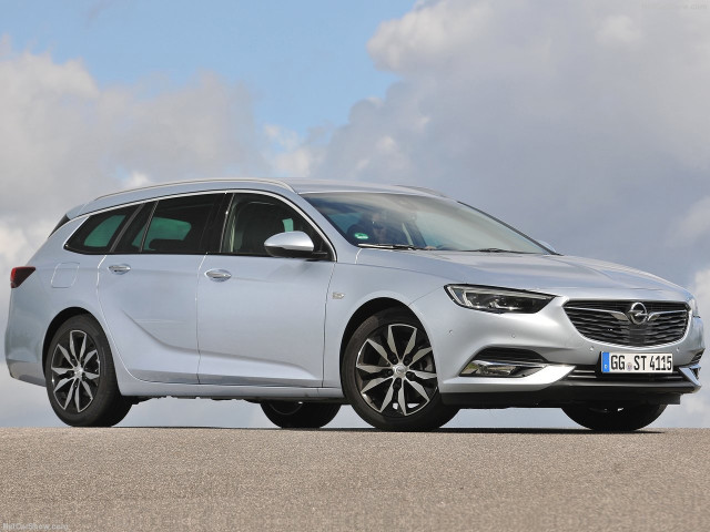 Opel Insignia Sports Tourer фото