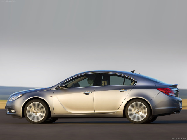 Opel Insignia фото