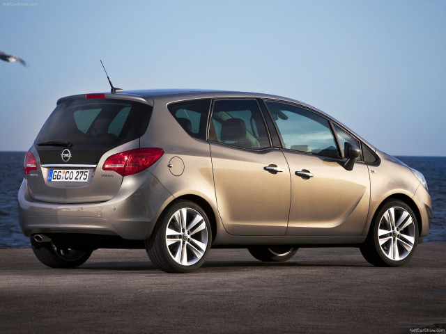 Opel Meriva фото