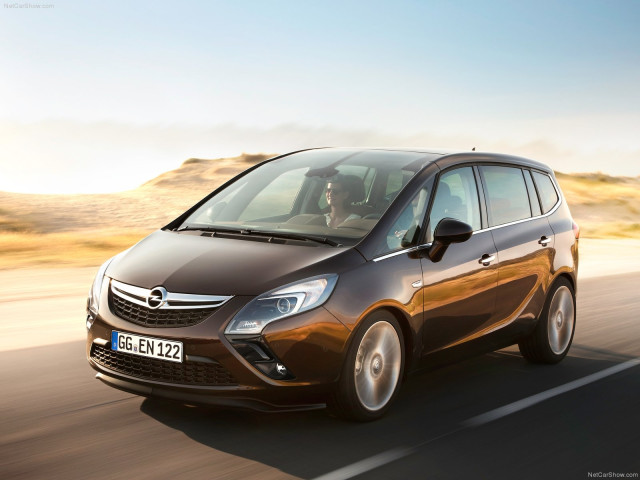 Opel Zafira фото