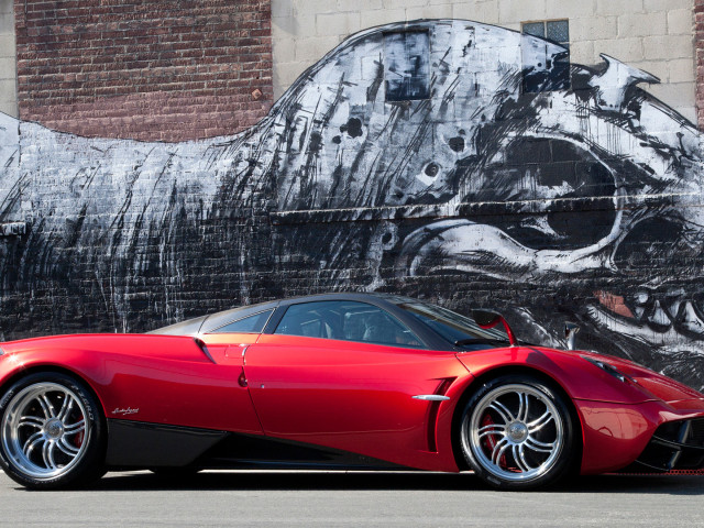 Pagani Huayra фото