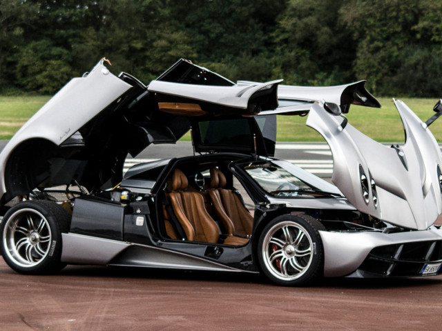 Pagani Huayra фото