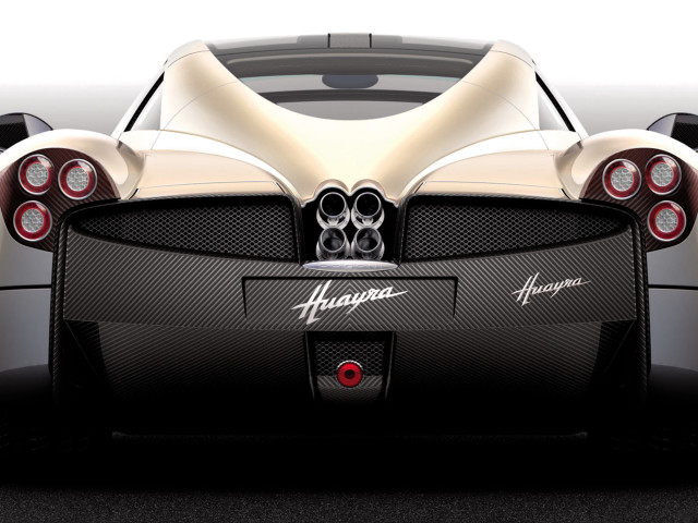 Pagani Huayra фото