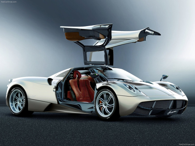 Pagani Huayra фото