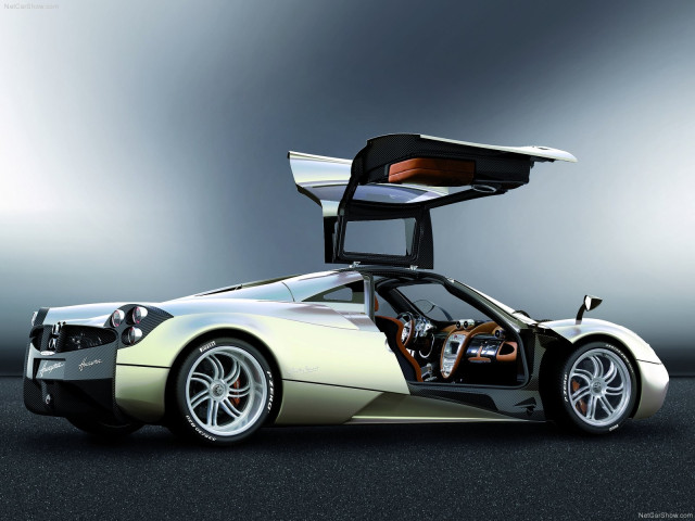 Pagani Huayra фото