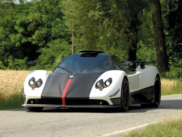 Pagani Zonda Cinque фото