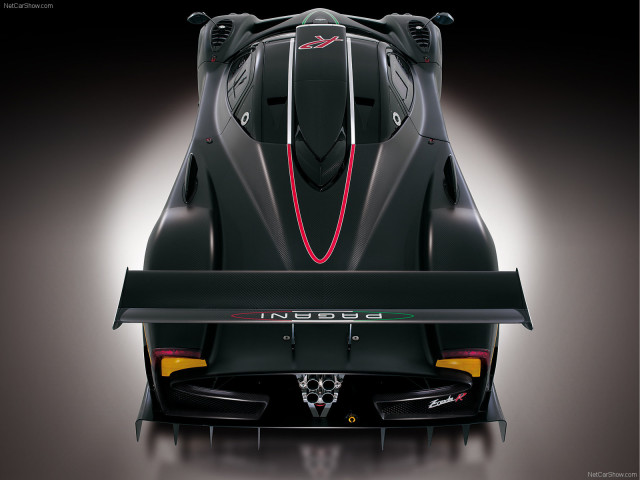 Pagani Zonda R фото