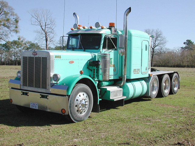 Peterbilt 359 фото