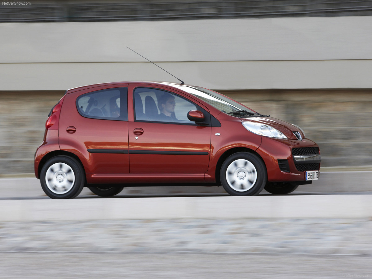 Peugeot 107 фото 60436