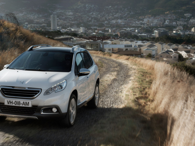 Peugeot 2008 фото