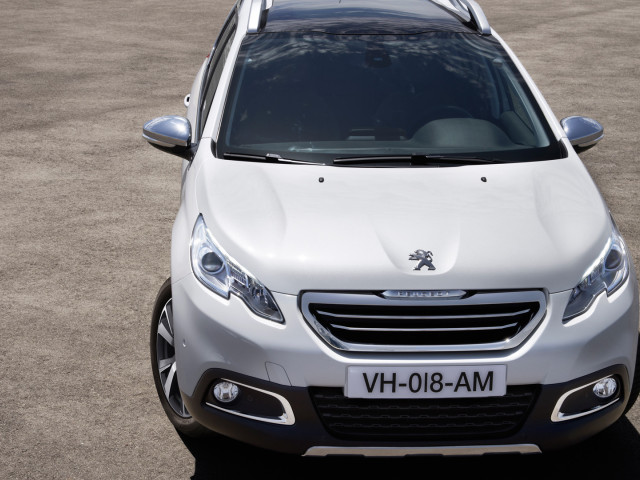 Peugeot 2008 фото