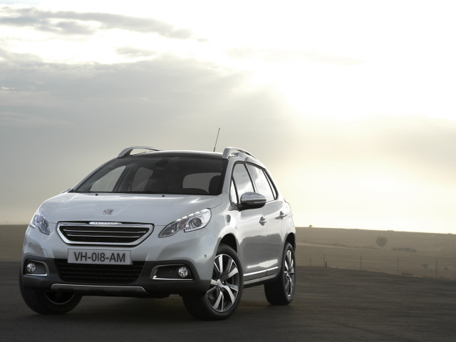 Peugeot 2008 фото