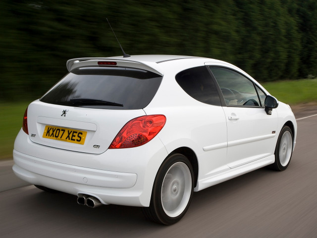 Peugeot 207 фото