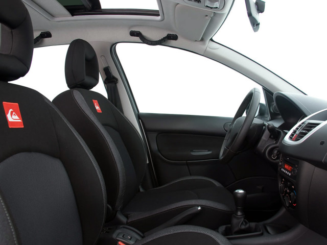 Peugeot 207 фото