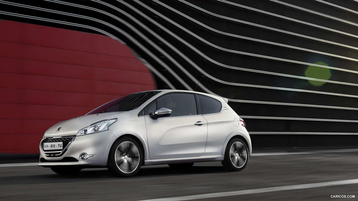 Peugeot 208 GTi фото 122899