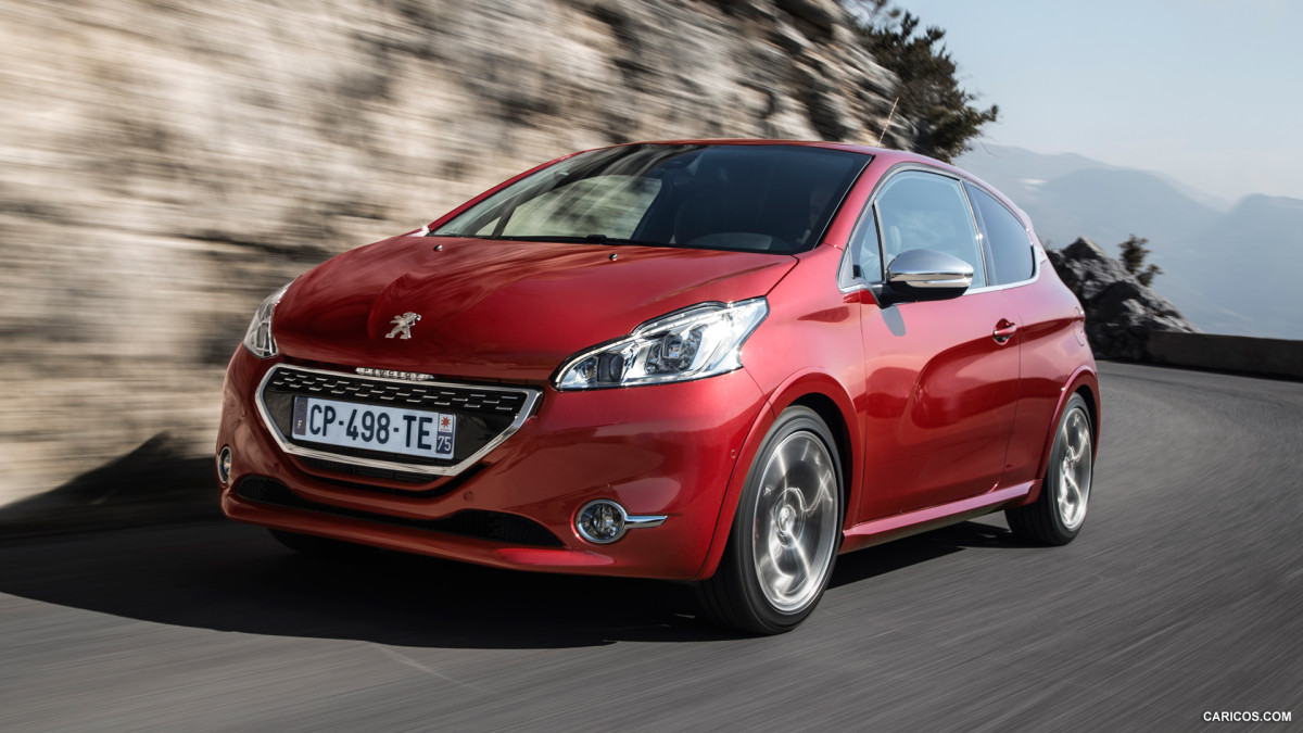 Peugeot 208 GTi фото 128052