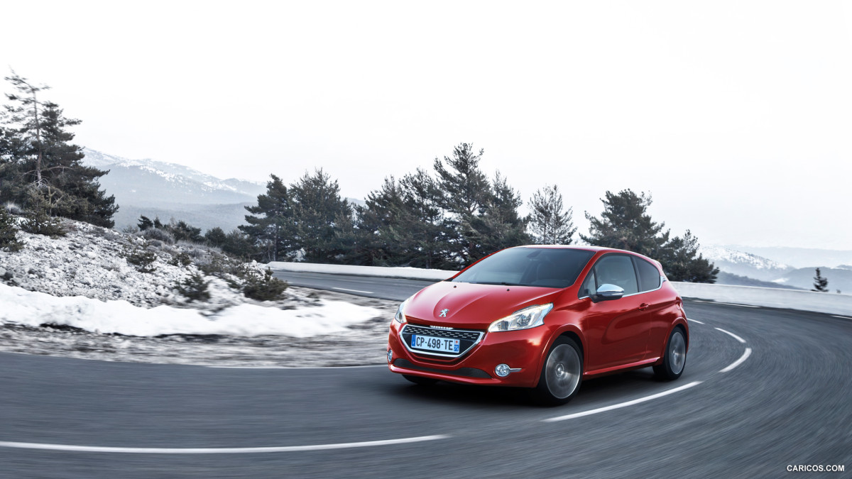 Peugeot 208 GTi фото 128068