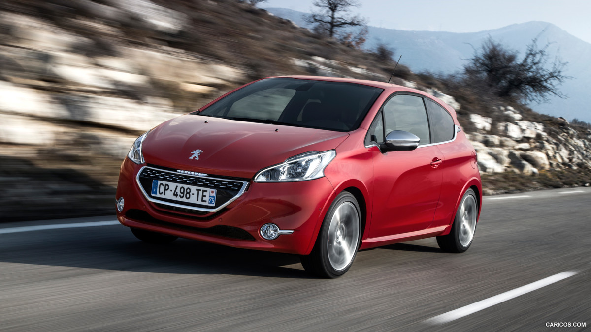 Peugeot 208 GTi фото 128074