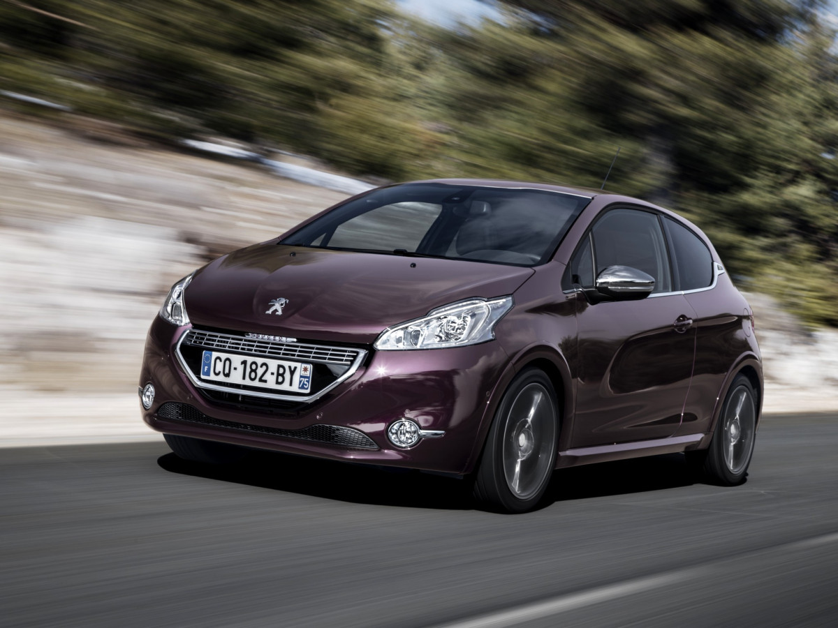 Peugeot 208 фото 103636