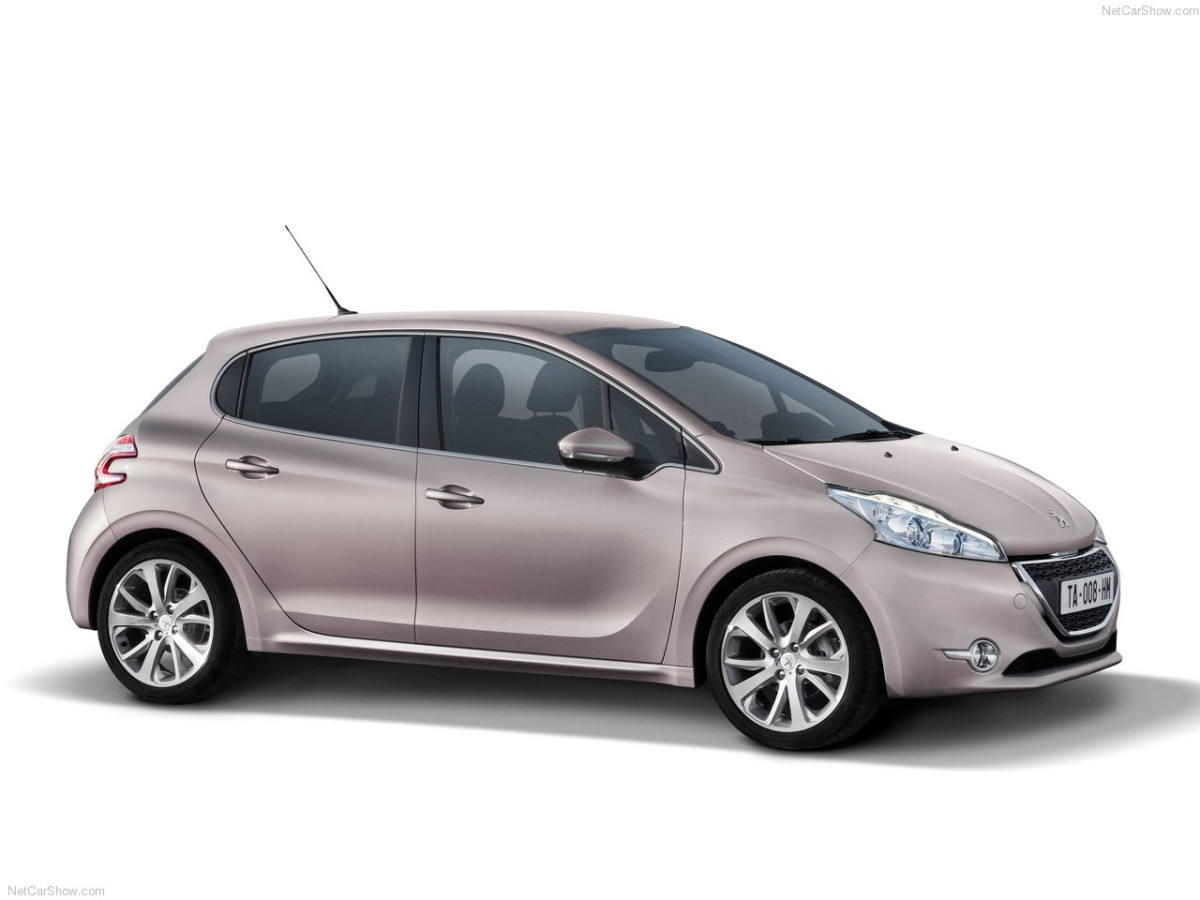 Peugeot 208 фото 89538