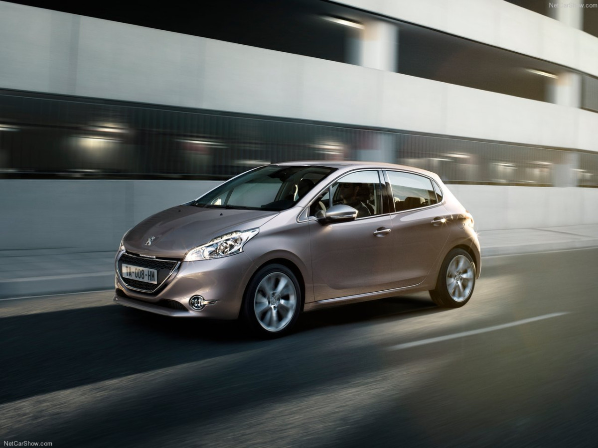 Peugeot 208 фото 89542